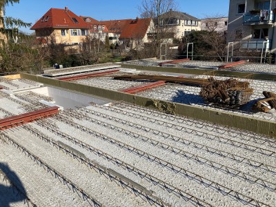 Einbau der Bewehrung in Geschossdecke