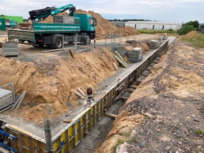 Schalung für Sockel aus Stahlbeton